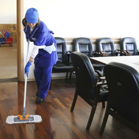 uborshhica-v-ofis-salon-krasoty-massaznyi-salon-big-0