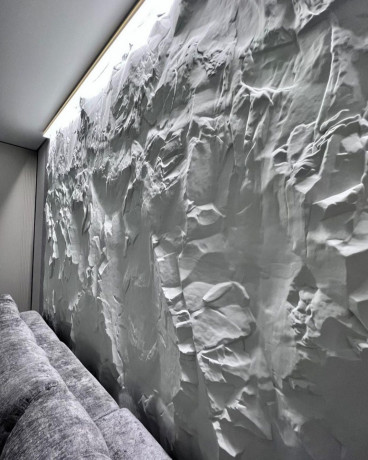 imitaciia-skaly-v-interere-skaly-na-stene-faktura-kamnia-dekor-big-1