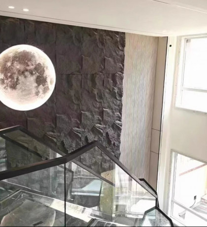 imitaciia-skaly-v-interere-skaly-na-stene-faktura-kamnia-dekor-big-3