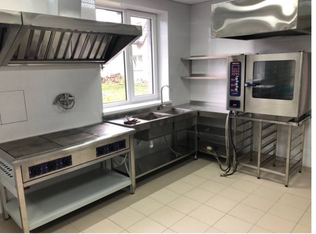 neitralne-restoranne-obladnannia-z-nerzaviiucoyi-stali-dlia-profesiinix-kuxon-big-0