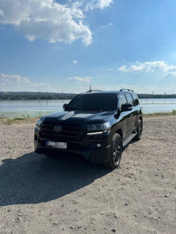 prokat-avtomobilei-na-svadbu-big-0