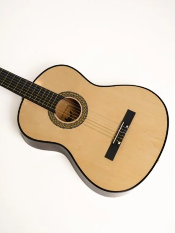 klasicna-gitara-shark-music-nova-vid-magazinu-big-0